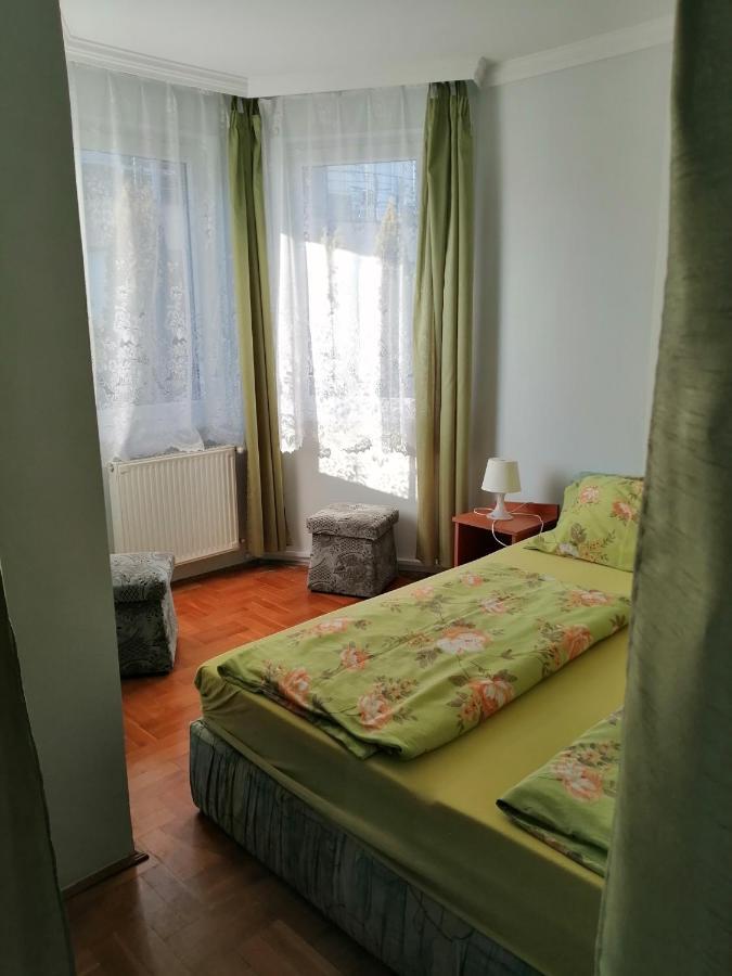 Apartman Pavai Hajdúszoboszló Eksteriør bilde