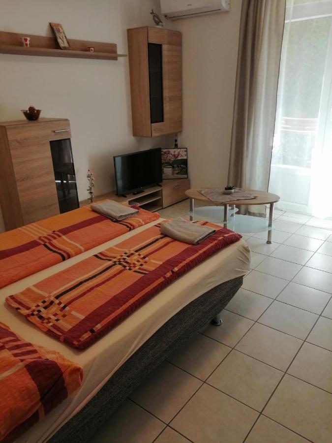 Apartman Pavai Hajdúszoboszló Eksteriør bilde